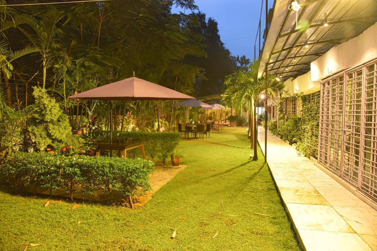 Royal Palms Luxury Service Apartment นาคปุระ ภายนอก รูปภาพ