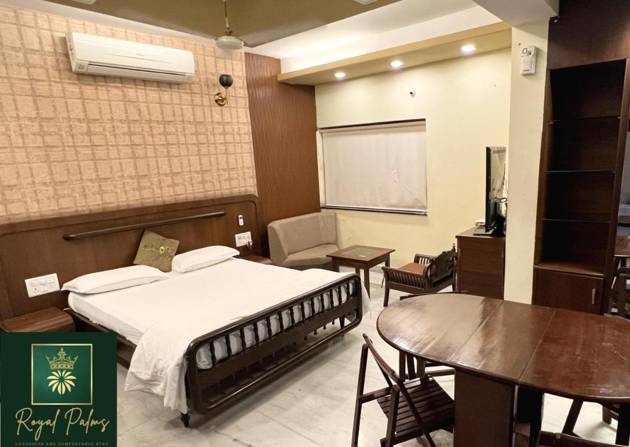 Royal Palms Luxury Service Apartment นาคปุระ ภายนอก รูปภาพ