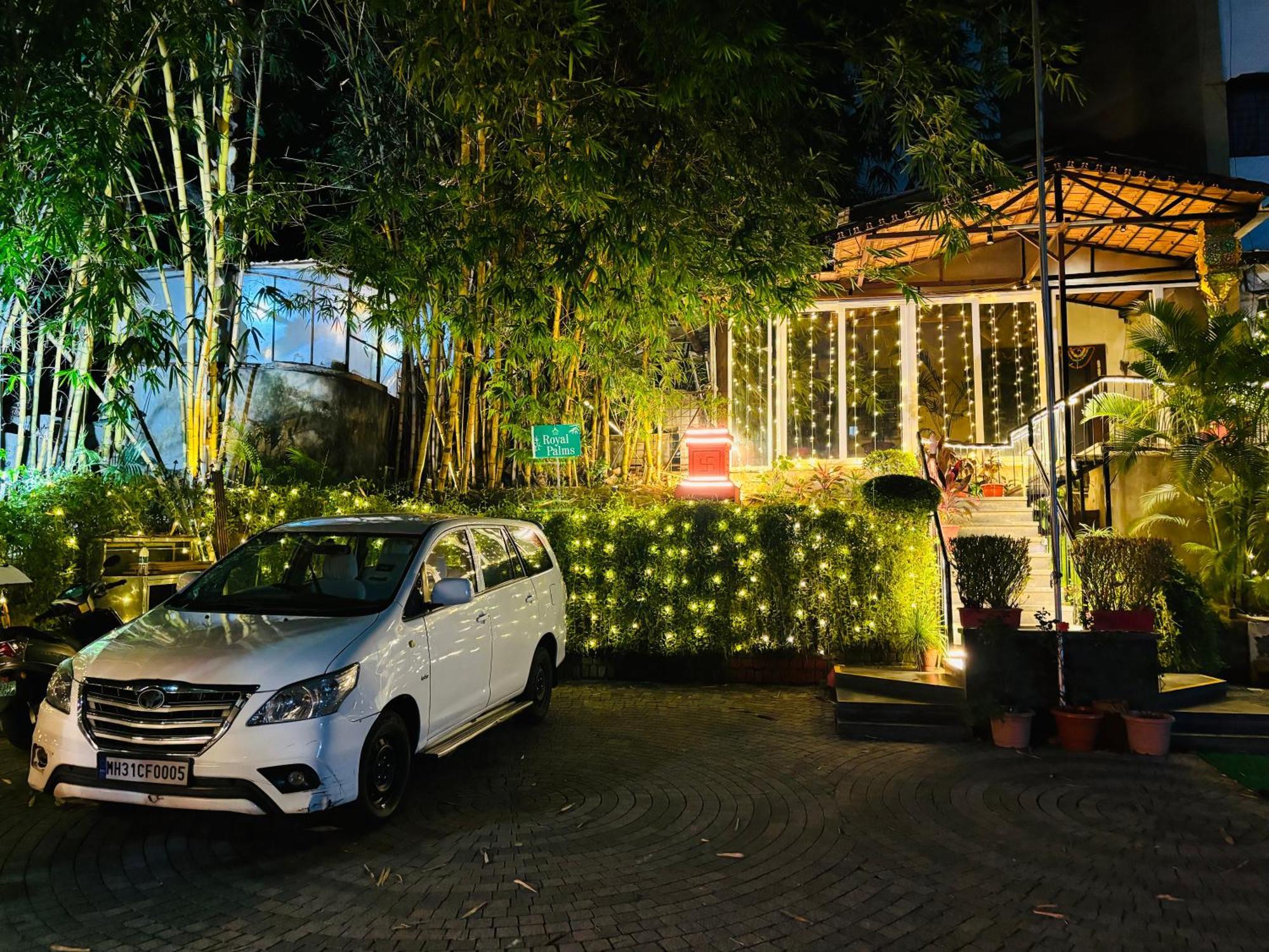 Royal Palms Luxury Service Apartment นาคปุระ ภายนอก รูปภาพ